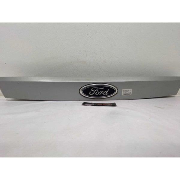Moldura Luz De Placa Ford Fiesta 2009