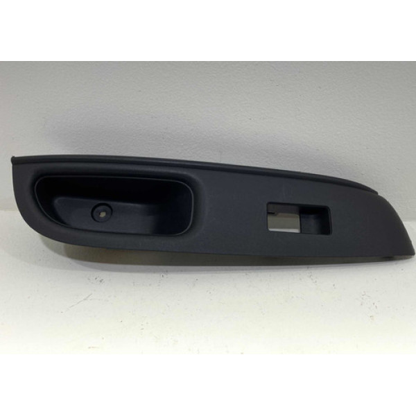 Moldura Botão Vidro Traseiro Direito Nissan Versa 2012