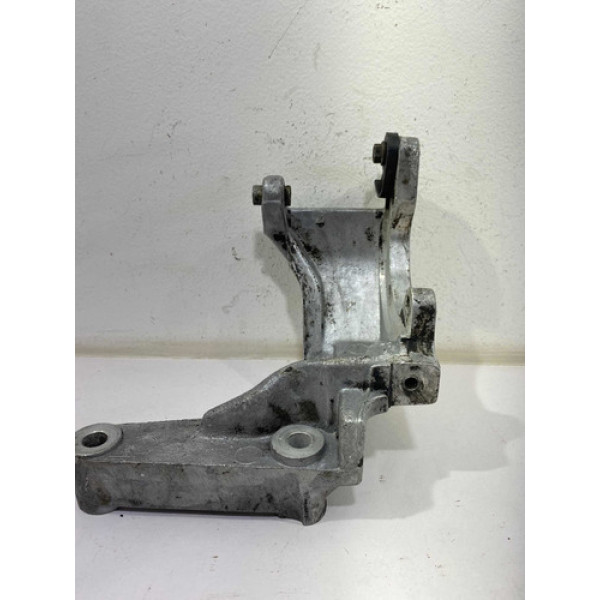 Suporte Bomba Hidráulica Ford Escort Gl  1998