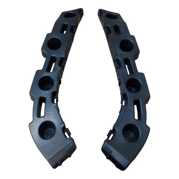 Par Traseiro  Guia Para-choque Tracker 2021