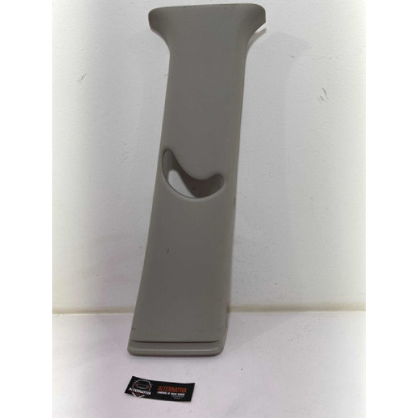 Acabamento Cinto Lado Direito Nissan March 2013