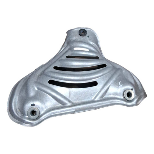 Defletor Protetor Calor Coletor Escapamento Corolla 2018