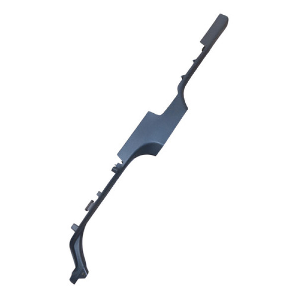 Acabamento Soleira Dianteira Direita Gm Spin 1.8l Mt Lt 2016