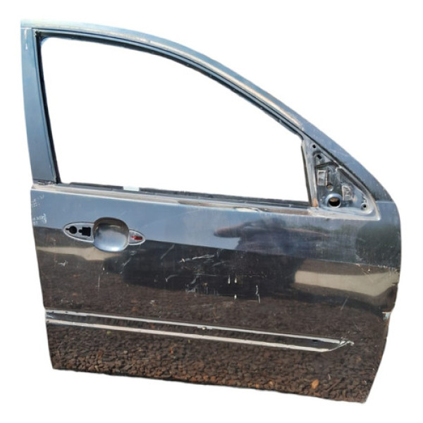 Porta Dianteira Direita Focus Sedan 4p 2004 A 2008