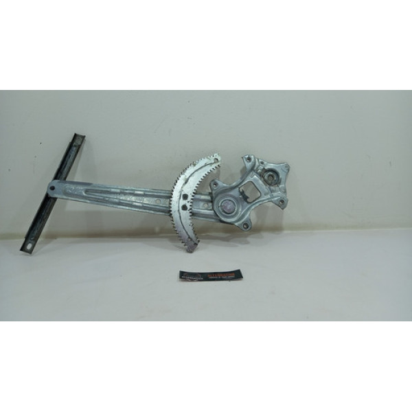 Máquina Vidro Traseira Direita Nissan March 2013 