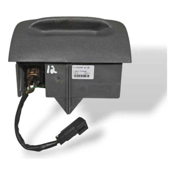 Cinzeiro Central Ford Escort Zetec 1997 A 2002