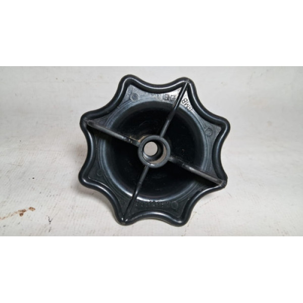 Porca De Fixação Estepe Gm  Corsa  Código:(93319163) ...