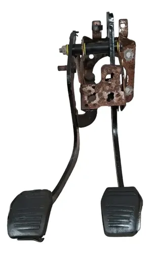 Pedaleira Focus 2003